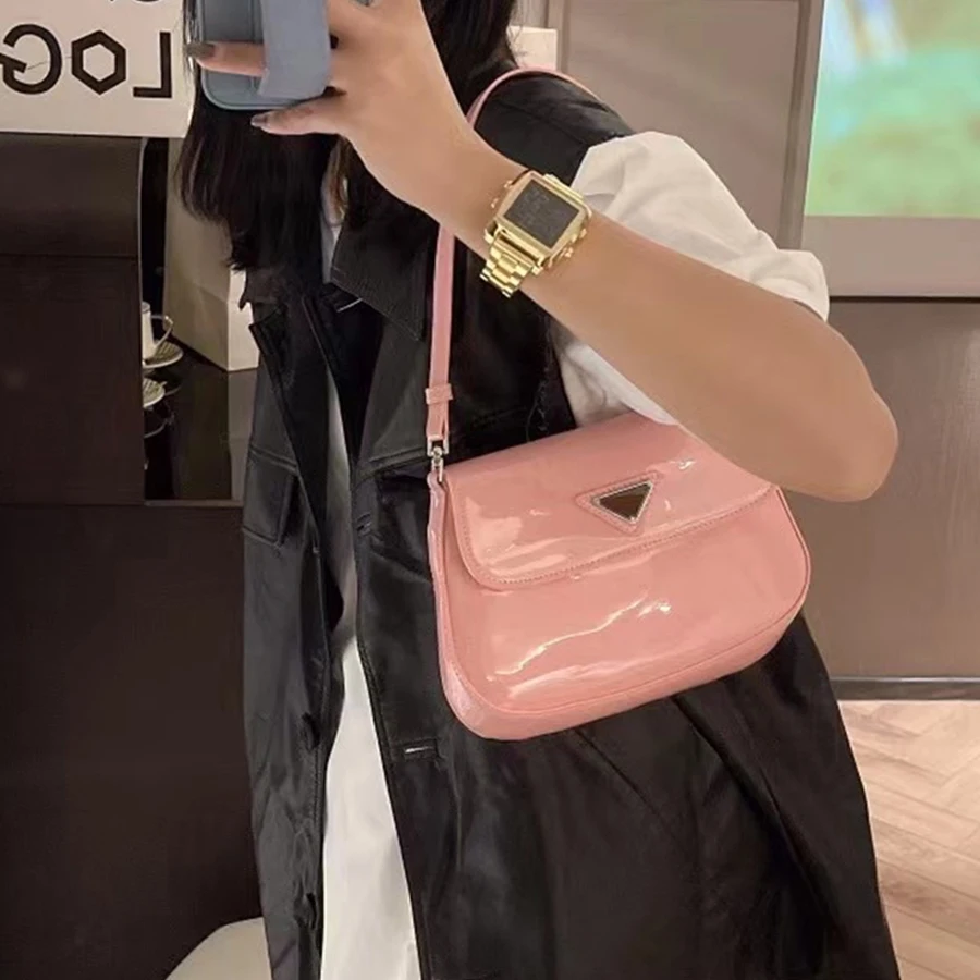 

Reflective PU Leather Handbags Women Solid Armpit Bag Luxury Lady Fashion Brand Saddle Bag Vintage Shoulder Bags Shopping Purse
