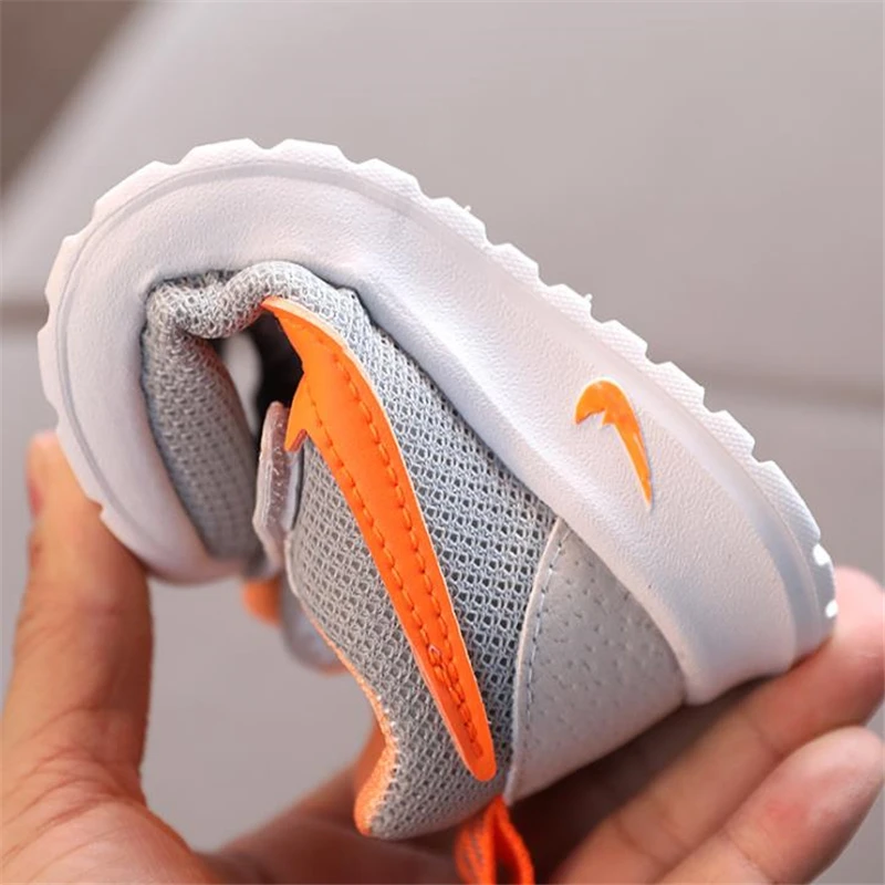 Туфли для девочек и мальчиков мягкая подошва дышащие модная повседневная обувь