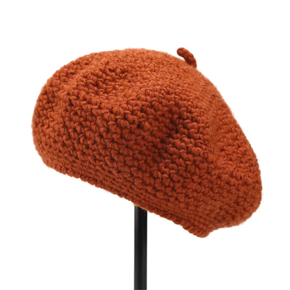 Женский однотонный берет плоская теплая зимняя вязаная шапка с меховым