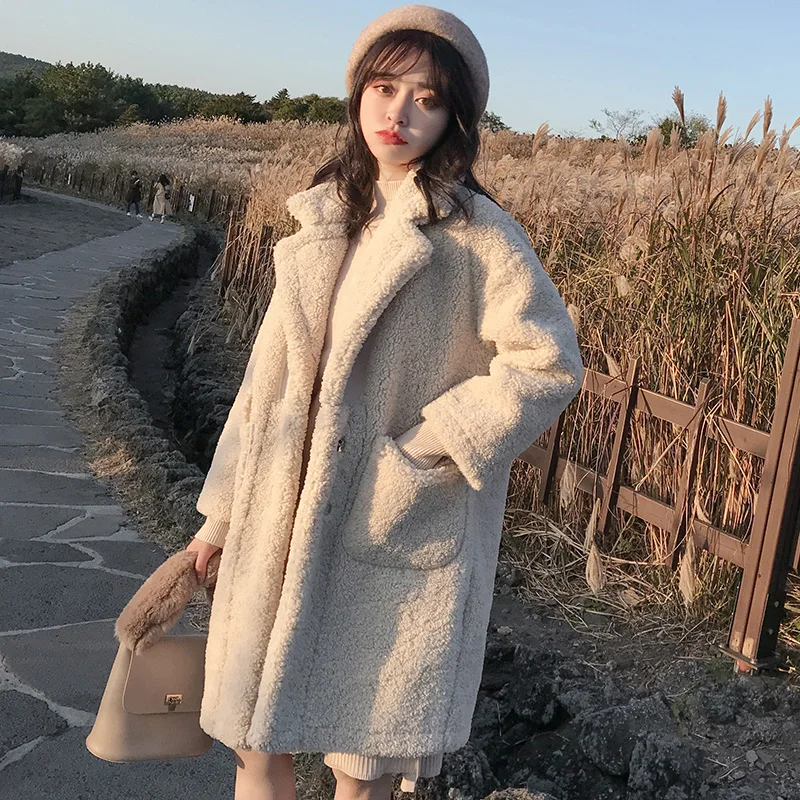 

Lamb wool coat women's autumn and winter new warmth thick woolen coat temperament woman winter coats and jackets