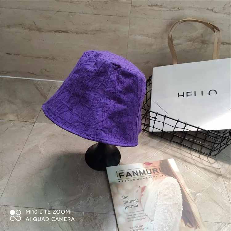 

2021 Plicated Texture Bucket Hats Black Brown White Purple 5 Color Optional Hip-hop Fashion Trend Hat Summer Sunhat Fishing Hat