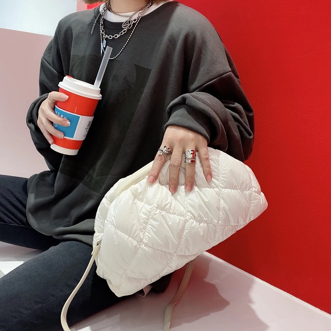 

Quilted Women Crossbody Bags Nylon Down Cotton Shoulder Bag Winter Puffs Handbags 2021 Fashion Padded Shell Clutch Bag Lingge