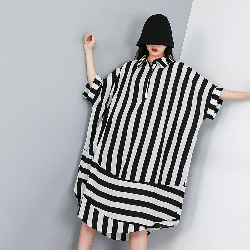 [EAM] New Spring Summer Lapel Half Sleeve Black Striped Printed Split Joint Big Size Shirt Women Blouse Fashion Tide JW574