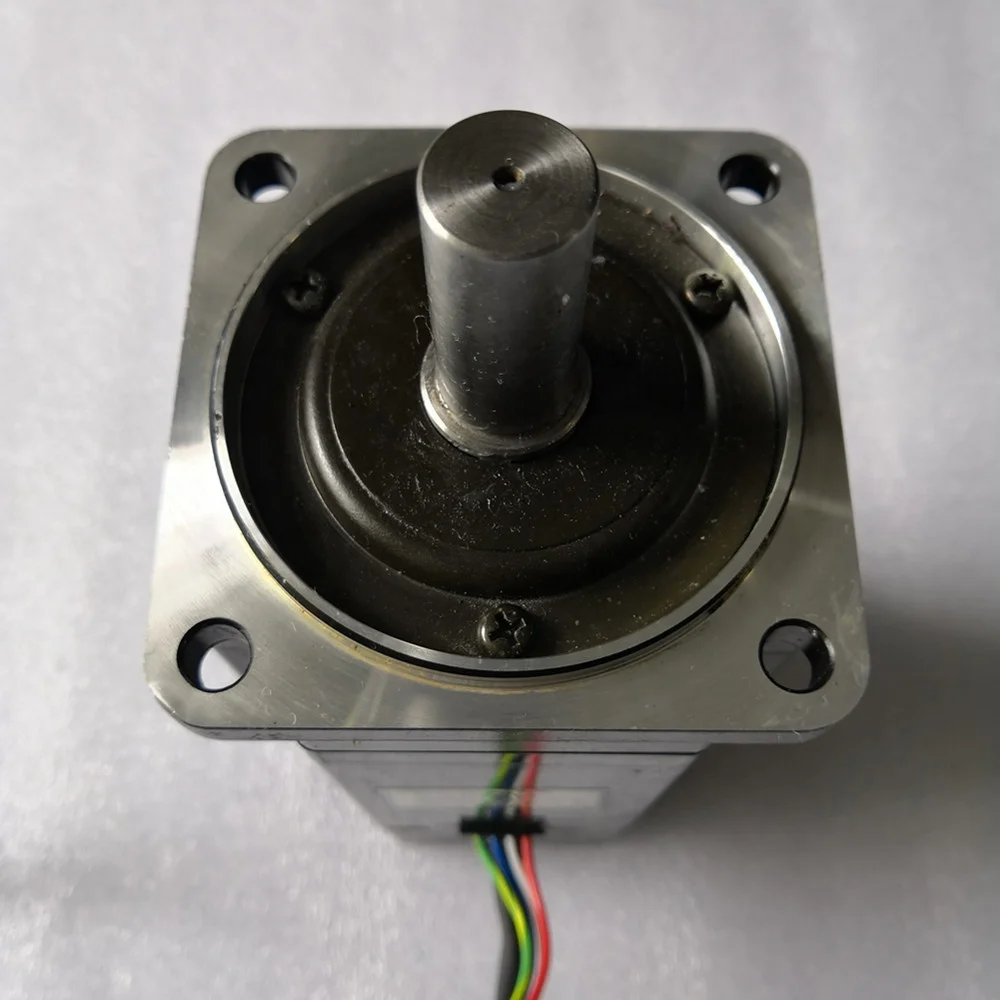 

SGM-08U2HA12 AC SERVO MOTOR YASKAWA