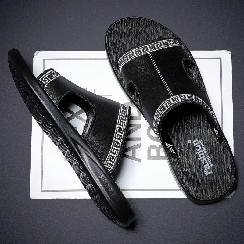 

Fashion Men Anti-Slip Slippers Beach Sandals male Home Indoor slippers High quality designer brand 2021 Simplicity Lazy Shoes