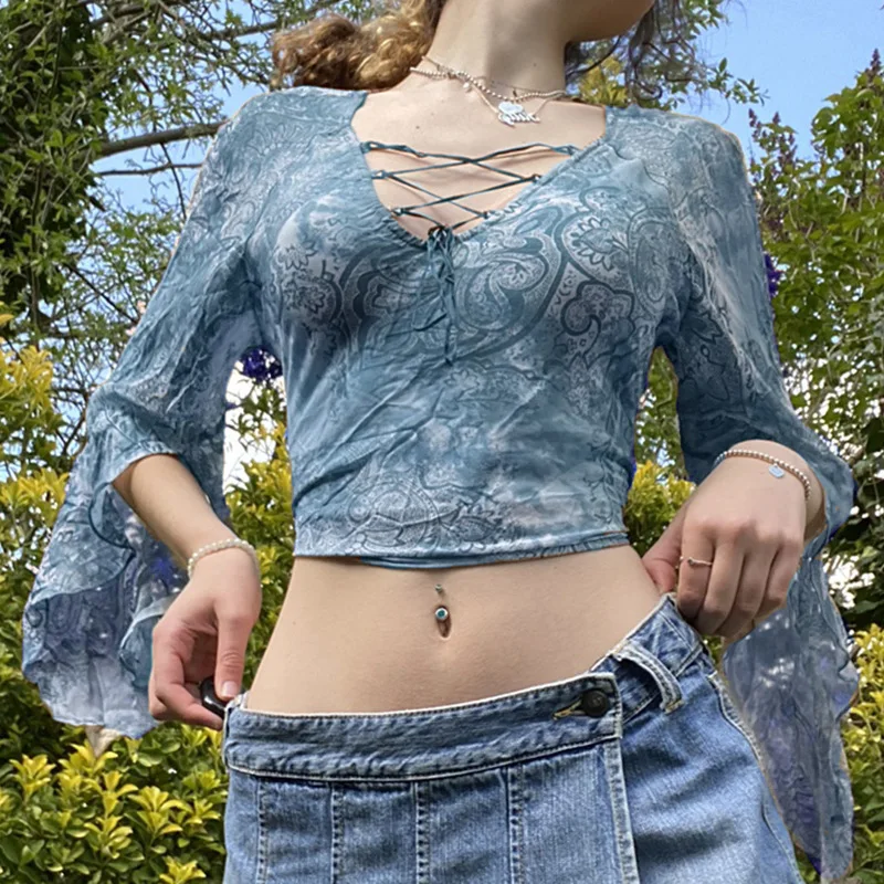 Sexy V-neck Strapless Long-sleeved Blouse with Flared Sleeves and Short Printed Hedging Womens Autumn 2021 New Womens Clothing