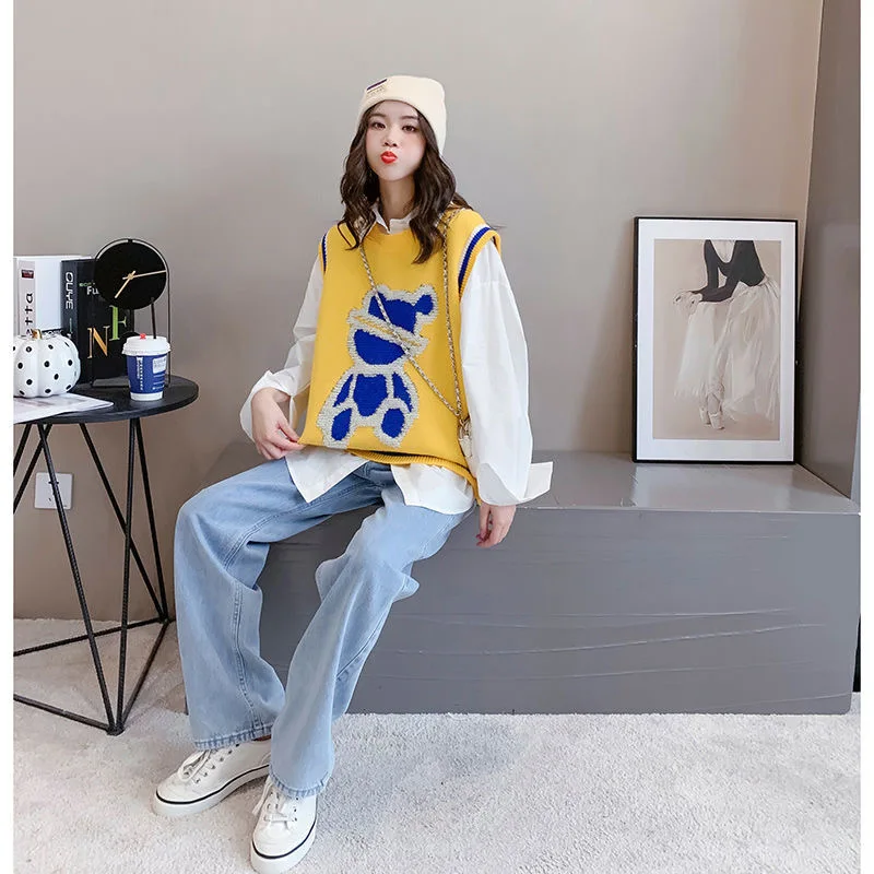 Женский трикотажный жилет без рукавов с V-образным вырезом