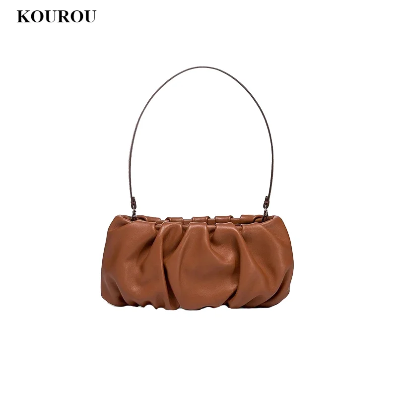 

European and American fashion design folds underarm baguette bag 2021 new simple and versatile one-shoulder portable cloud bag