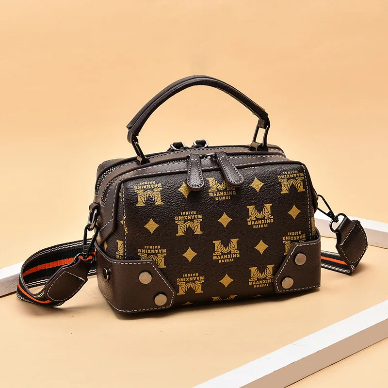 

2021 Trendy All-Matching European and American Vintage Letter Print Women's One Shoulder Crossbody Pillow Bag