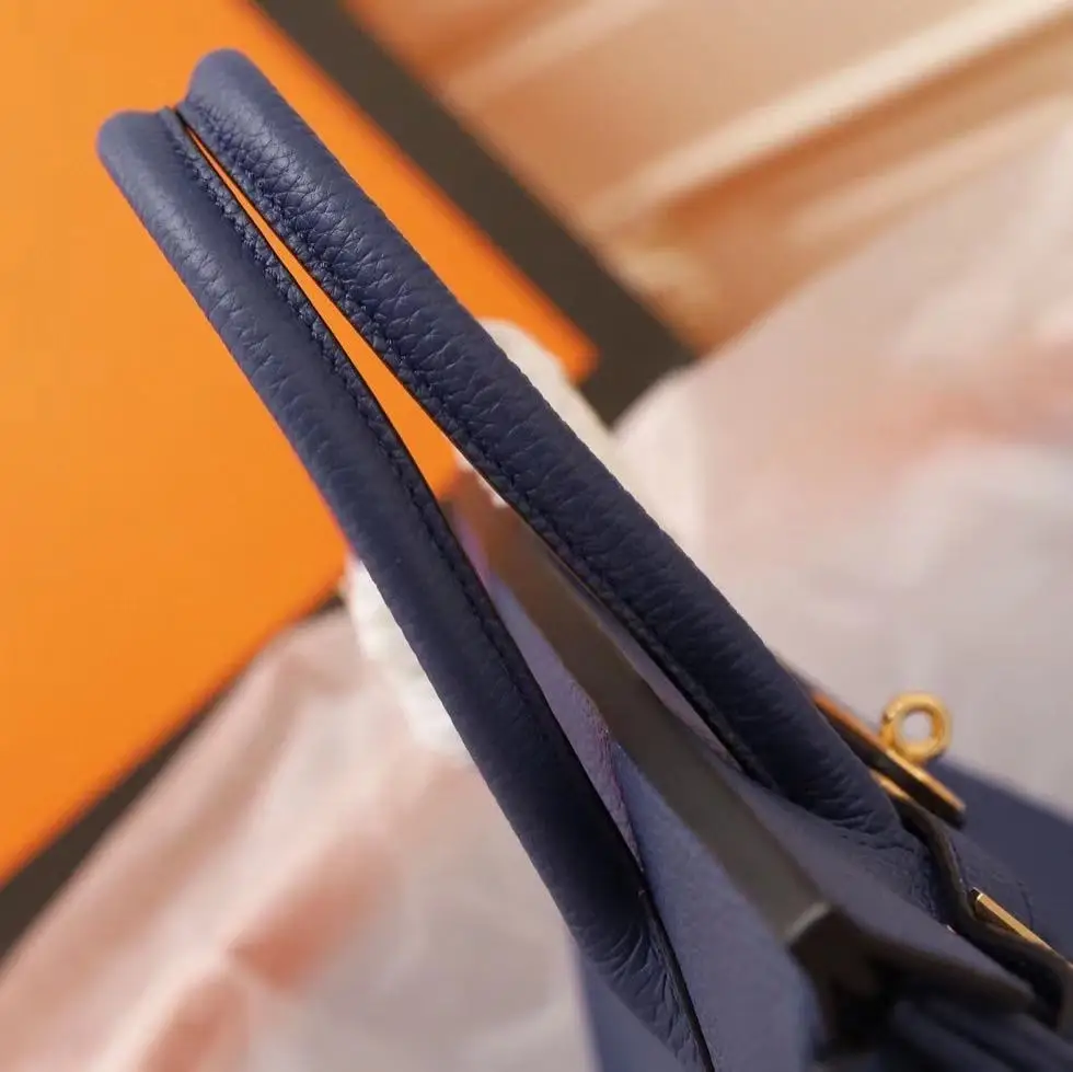 

2021 Latest Fashion Women's Leather Hand Bill Shoulder Bag Cross Strap High Quality Leather Fashion Recommended Direct Selling