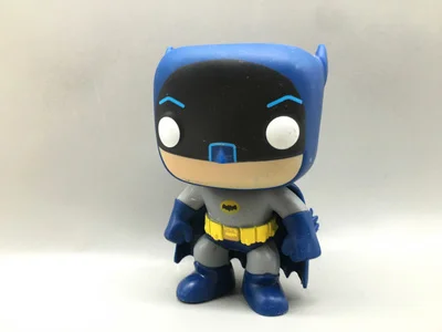 

Universe Comics (Classic) Vinyl Action Figure Collectible Model Lose Toy No Box