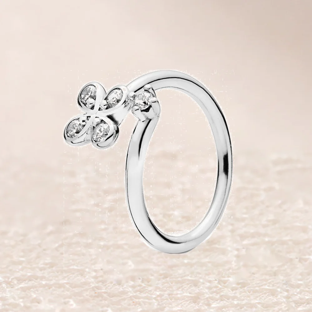 

197988CZ Four-Petal Flower Ring