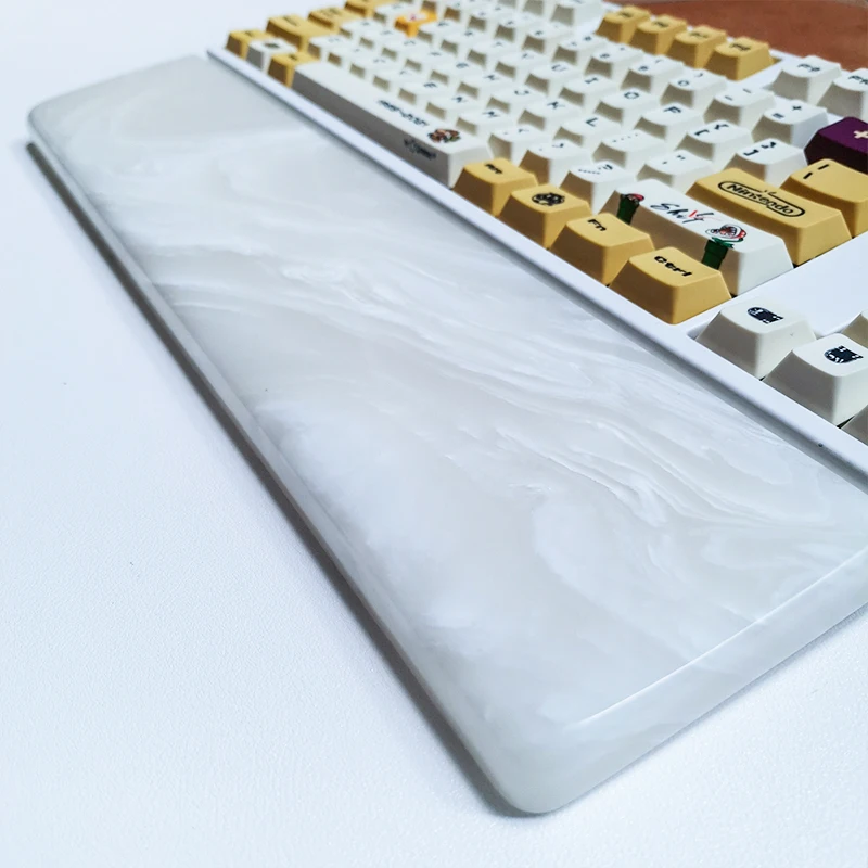 

Отдых для ладони из твердого каучука молочно-белого цвета для эргономичной игровой механической клавиатуры, поддержка запястья, 60 87 104 клав...