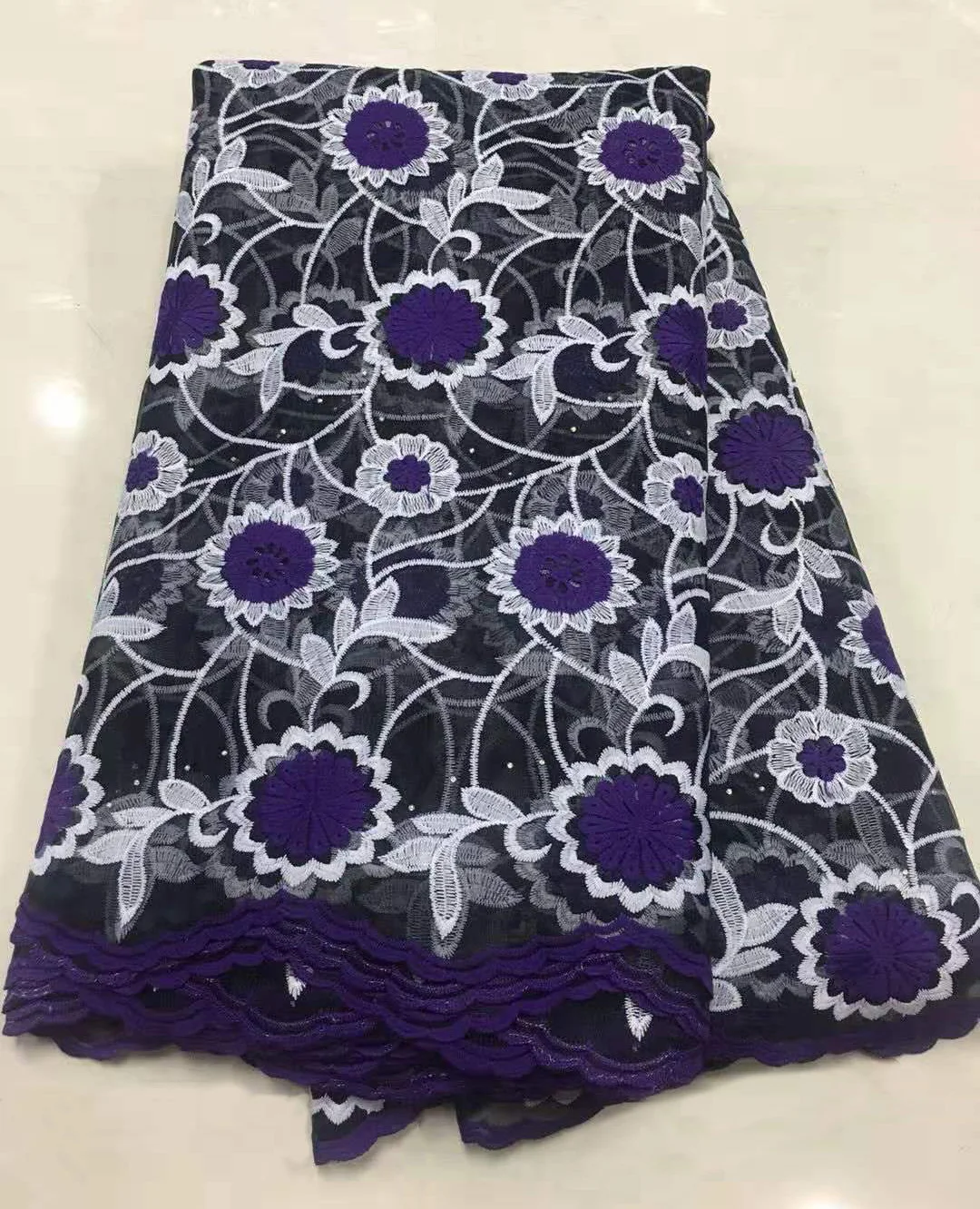 

2021 High Quality French Lace Fabric African Embroidered Net Lace Fabrics With Rhinestones For Wedding Dress
