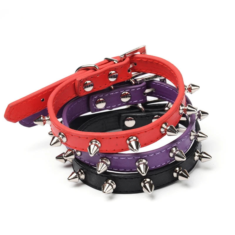 Ошейник для домашних животных с однорядными заклепками защитой от укусов