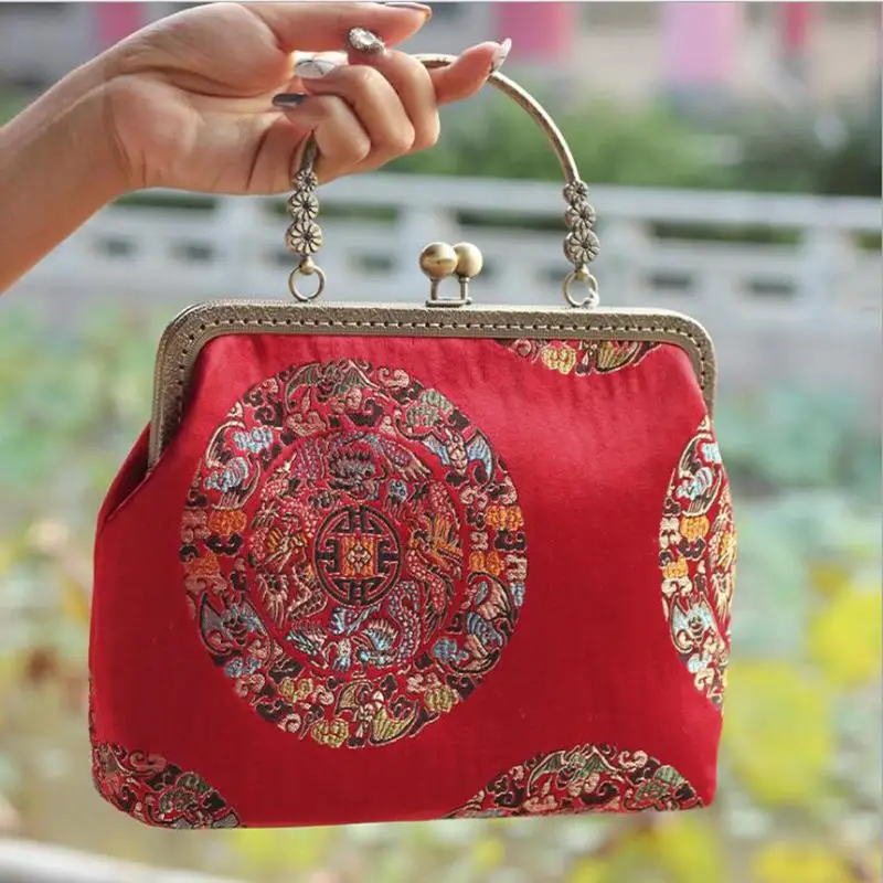 

2021Chinese Cheongsam Red Women Bronze Wedding Satin Fabric Jaquard Shoulder Ladies Frame Bag Crossbody Handbag