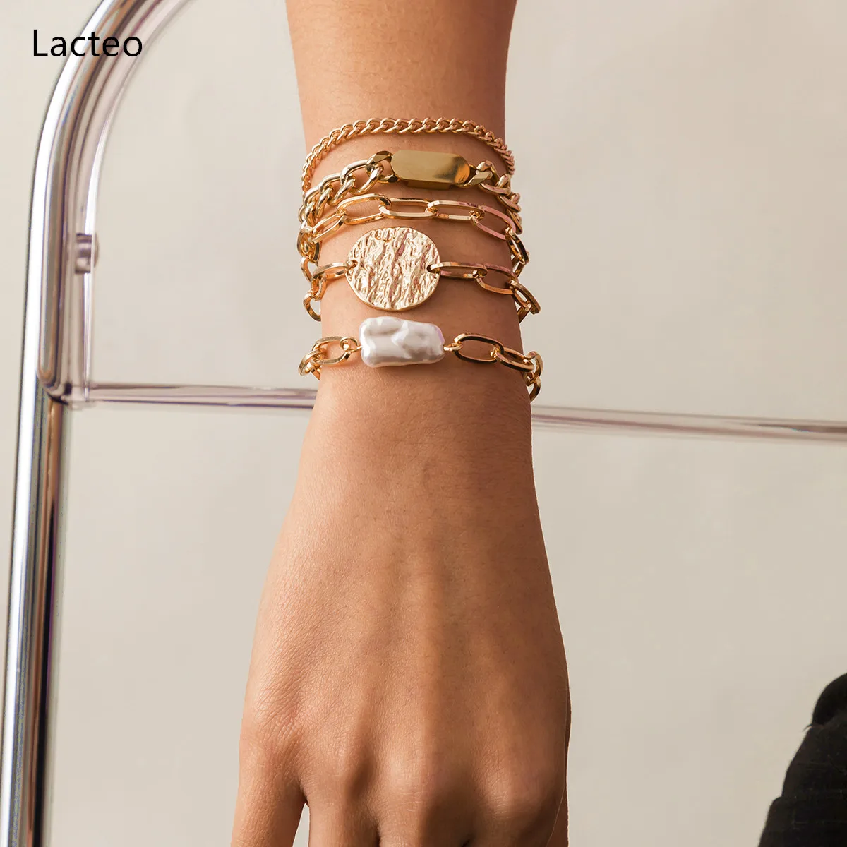 

Lacteo 5Pcs/Set Bohemian Irregular Imitation Pearls Dangle Bracelet Hip Hop Metal Round Sign Bracelet For Women Jewelry Gifts