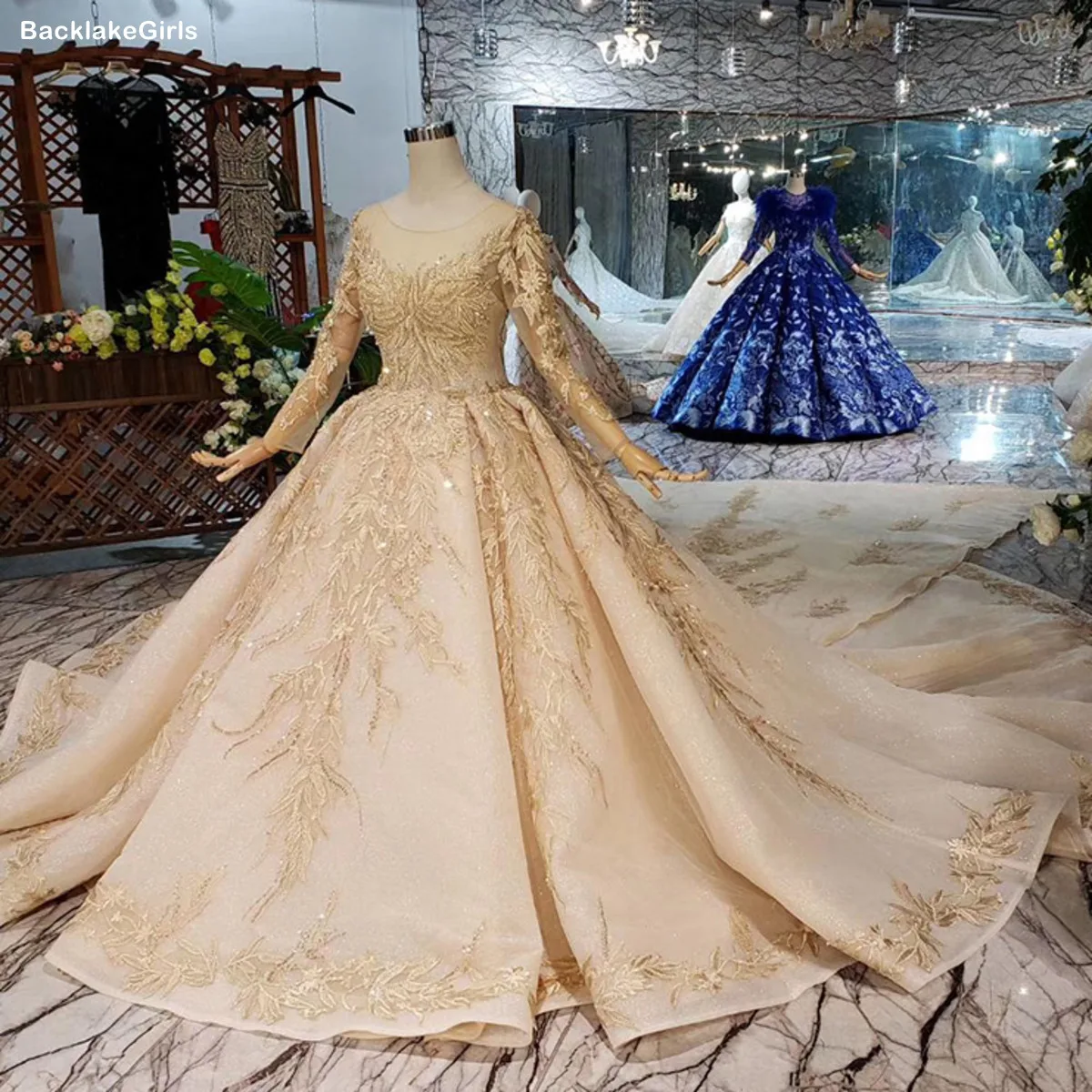 Свадебное платье со съемным шлейфом Платье с длинными рукавами и круглым вырезом