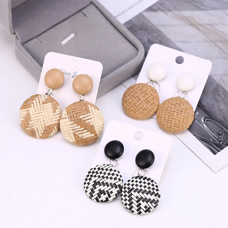 

HOCOLE Fashion Weave Wooden Drop Earrings For Women Geometric Big Hollow Out Rattan Knit Hanging Dangle Earring Female Jewelry