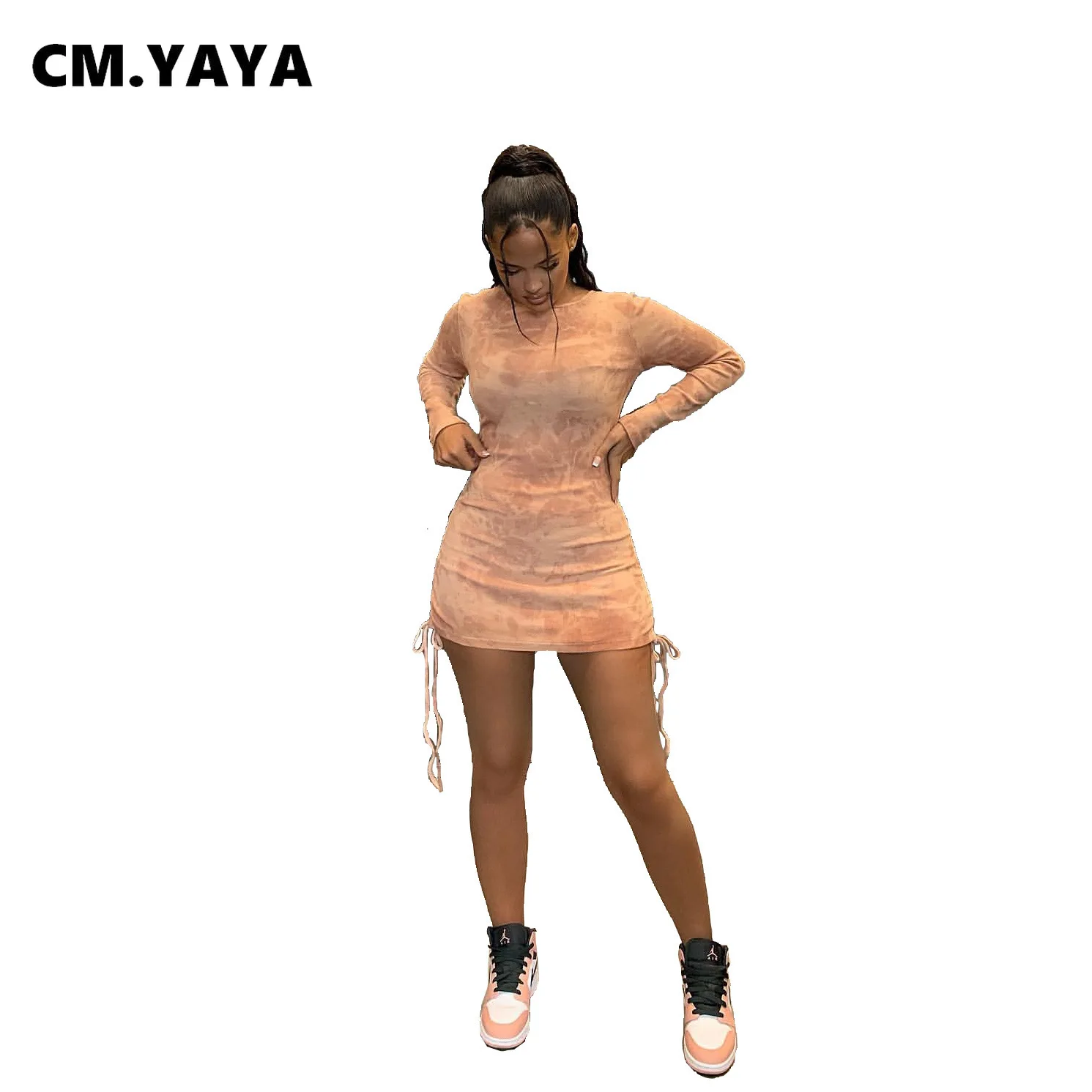 Женское платье с высокой талией CM.YAYA длинным рукавом и круглым вырезом