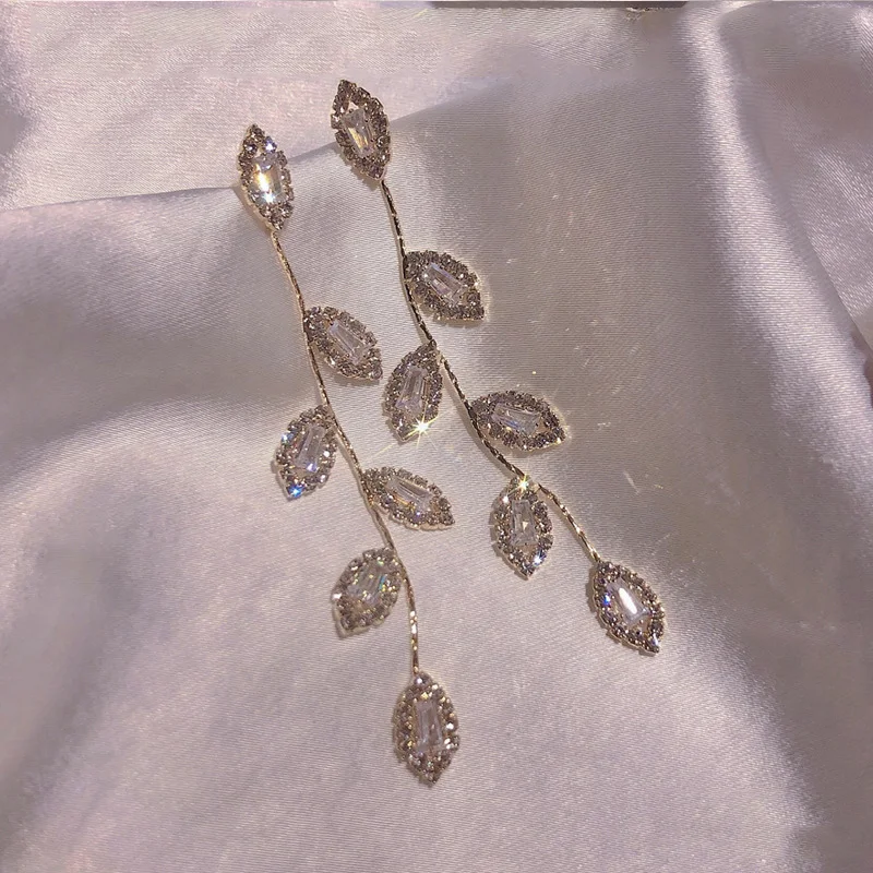 

Korean New Cool Silver Needle Salix Leaf Earrings For Women Female Jewelry Tassel Party Decoration Gift