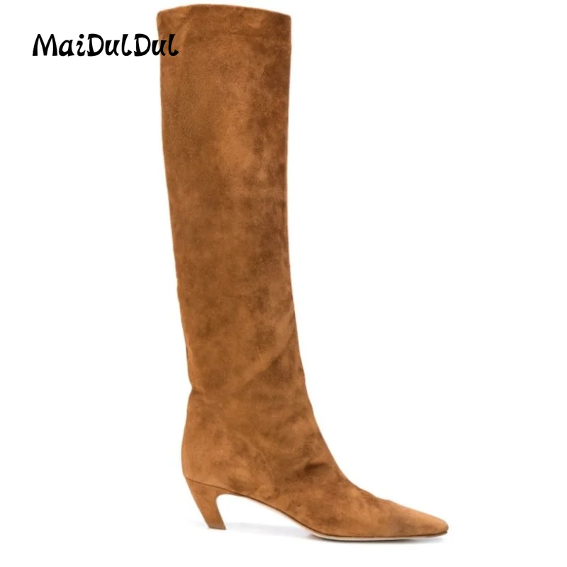 

Women's Shaped Heel Sleeve Solid Color Square Head Suede High Booties Winter Women Mid-heel Frosted Fashion Shoes Simple Casual