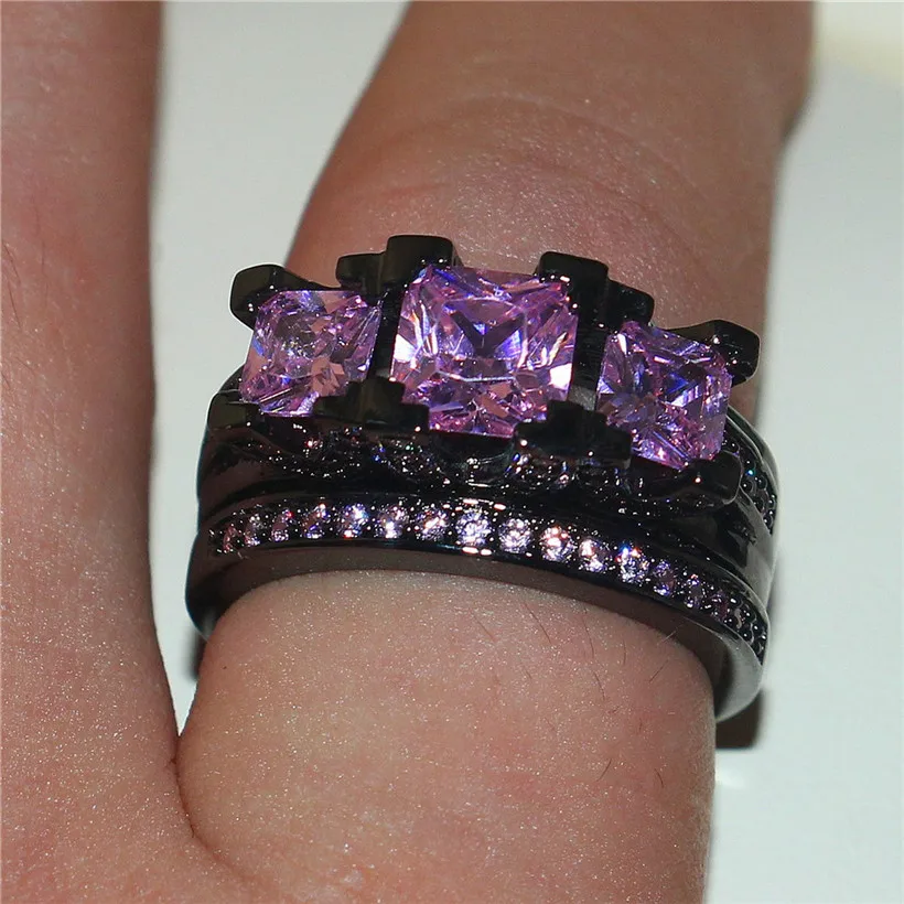 Женский комплект колец из серебра 925 пробы и золота с искусственным бриллиантом |