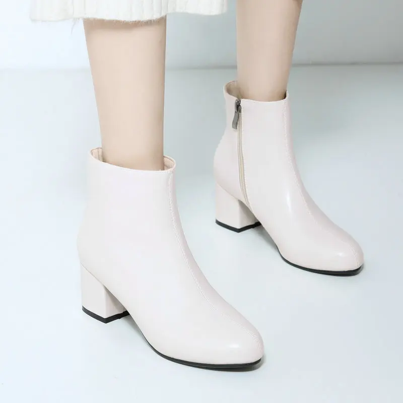 Осенние ботинки женские удобные ботильоны на толстом высоком каблуке молнии с