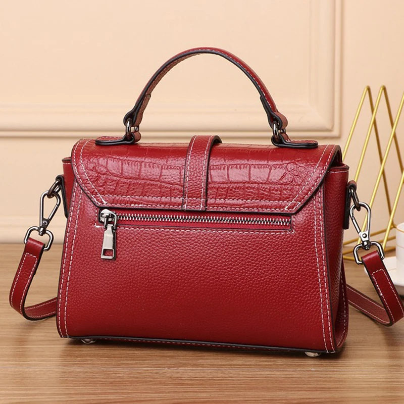 

The First Layer Cowhide Handbag New Small Square Bag Crocodile Pattern Crossbody Female Bag Net Celebrity Fashion Shoulder Bag