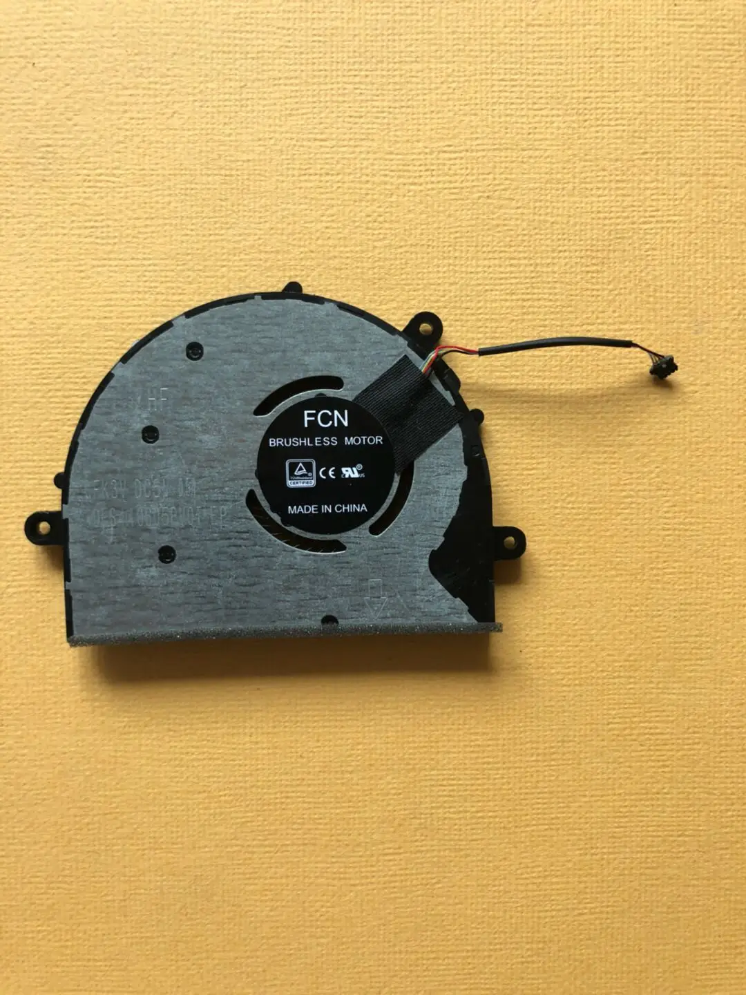 new laptop cooler cpu fan suitable for lenovo yoga 320 720 12ikb 12 5 inch fk3v dc 5v 0 5a dfs440605pv0t notebook cooling free global shipping