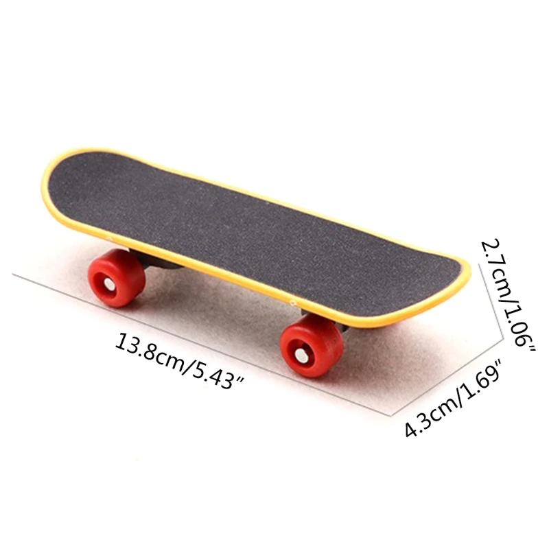 

Toy Finger Skateboard Mini Finger Figurine Hand Sport Toy Toddler Gifts 3PCS H055