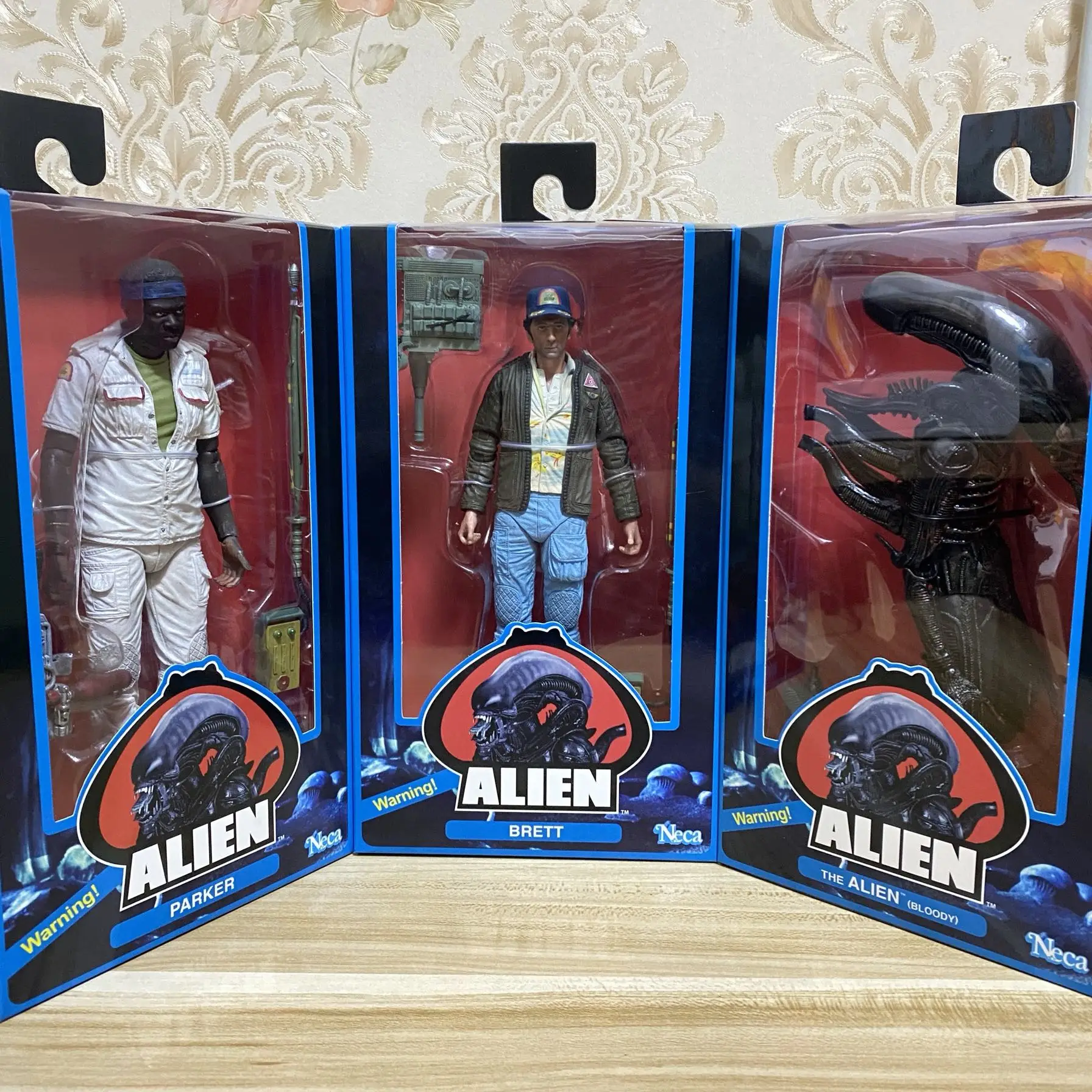 Экшн фигурка NECA из фильма Хищник против пришельцев научные игрушки 40 летие 3 шт.