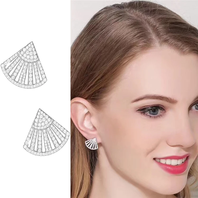 

Popular Earrings Silver Color CZ Scallop Micro Pave Studs Charm Earring
