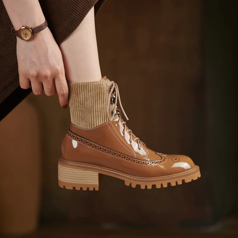 Beli Sepatu Bot Pergelangan Kaki Berenda Wanita Musim Gugur Musim Dingin 2021 Sepatu Kasual Wanita Baru Modis Hak Tinggi Kulit Asli