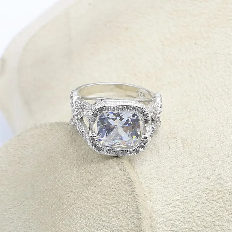 Комплект из колье серёг кольца и браслета | Украшения аксессуары