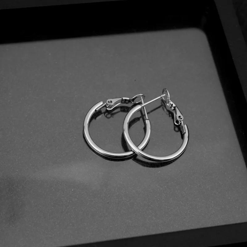 

2021 Fashionable Male Classic Simple Plain Hoop Earrings Female Stainless Steel Ear Accessories Birthday Gift Drop Earrings