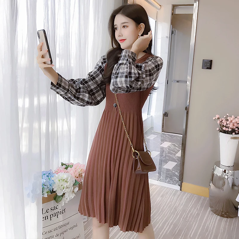 

Autumn Women Knitted Sweater Dress Retro V-neck Full Lantern Plaid Sleeves Patchwork Pleated Hem Dress