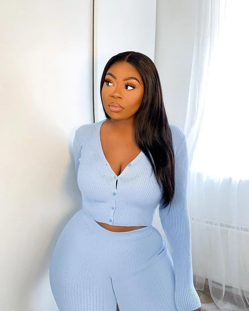 

Summer Purple Knit Crop Top Knitted Mini Bodycon Shorts Two Piece Set 2020 V Neck Long Sleeve And Casual Women Outfit Sexy