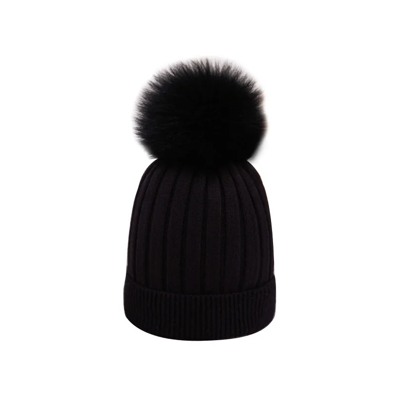 

Женская зимняя шапка с натуральным мехом, 2020