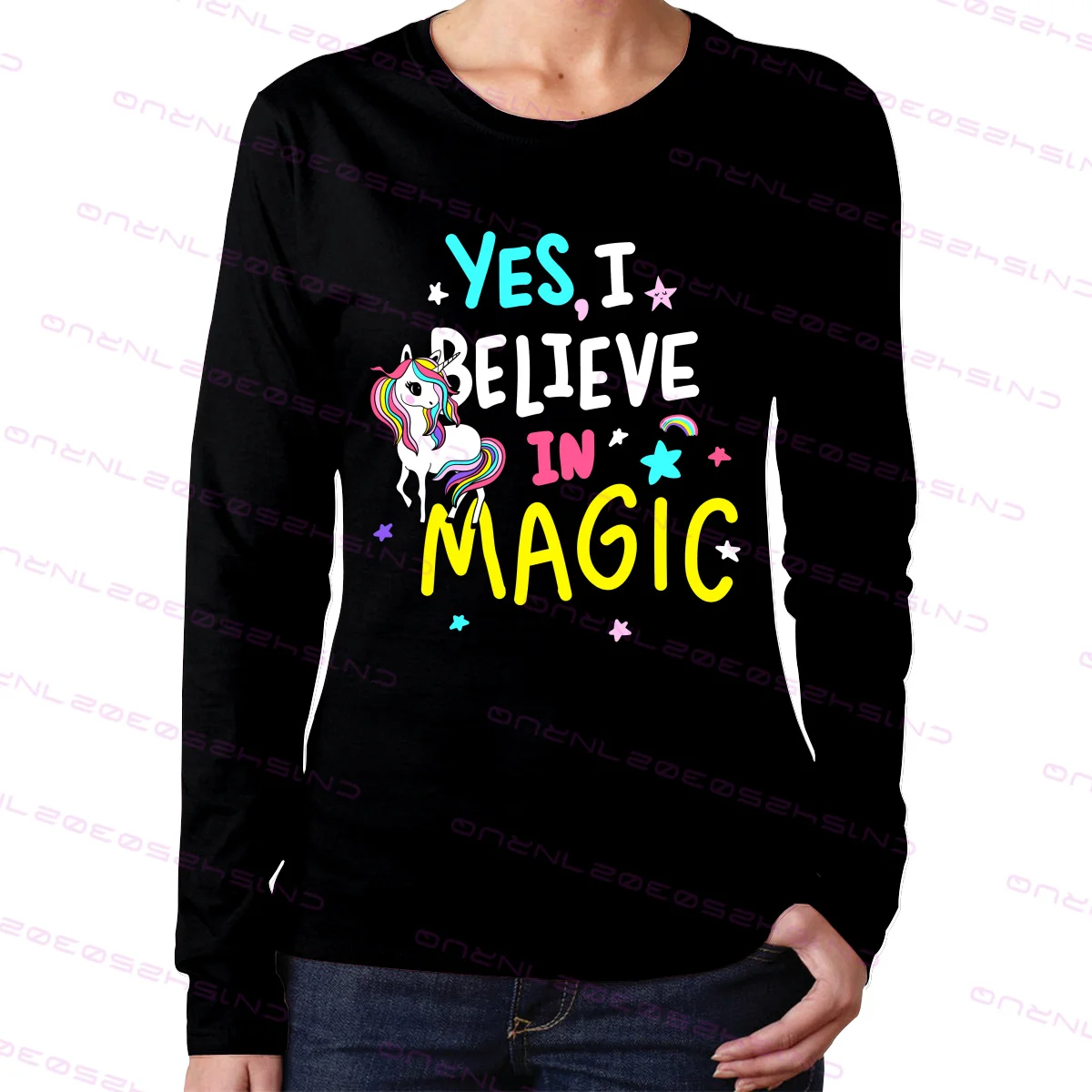 

Милая блузка с единорогом, теплый подарок для друзей и семьи