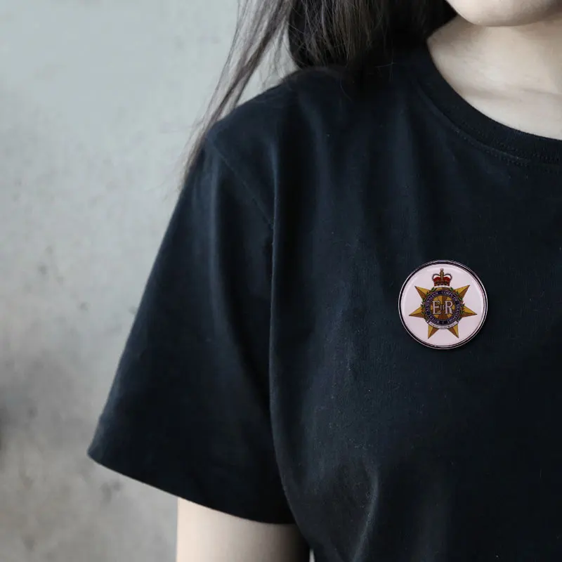 Значок с короной и звездами Королевский австралийский корпус транспорта |