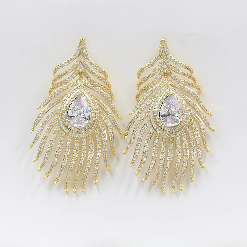 Золотые Подвесные серьги из Дубая 18 карат розового золота с кисточками