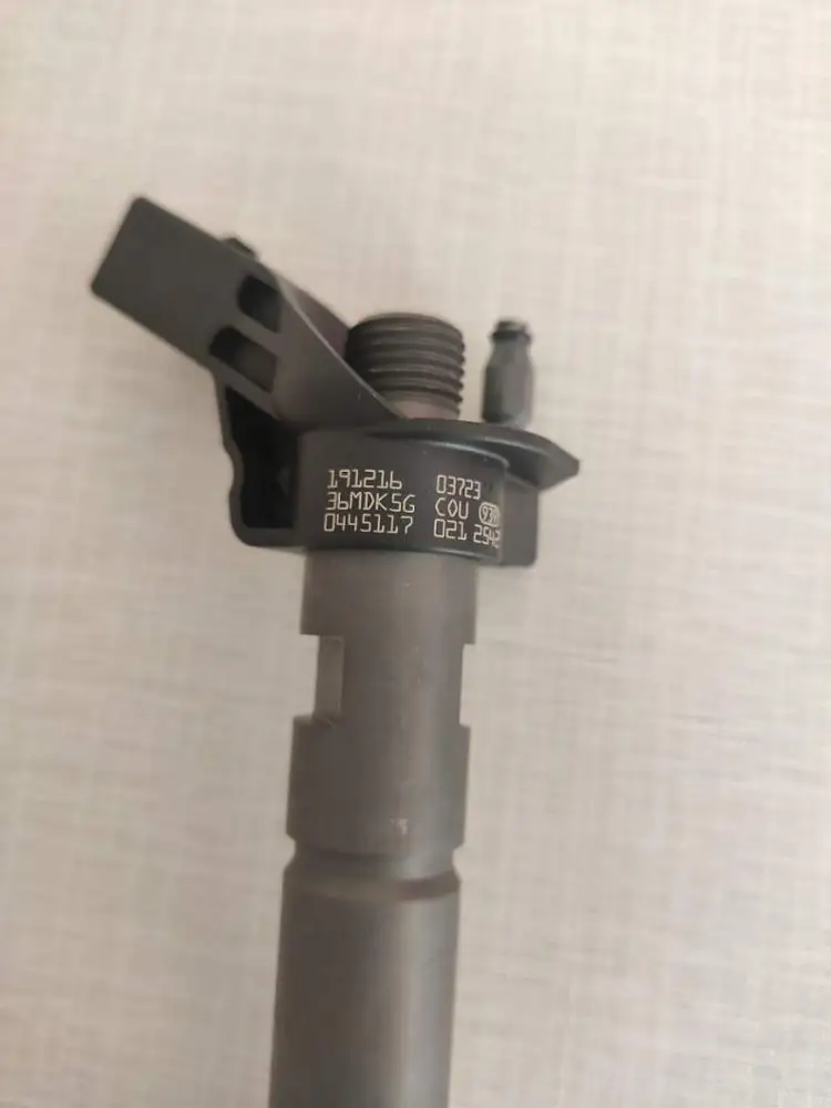 

Original diesel fuel injector 0445117021 0445117022