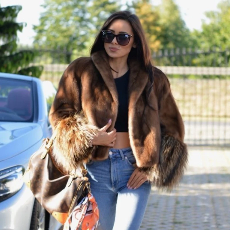 BFFUR Luxury Short Real Mink Fur Jackets With Big Raccoon Dog Fur Sleeve Cuffs Women Winter New Genuine Mink Fur Coat Outfits