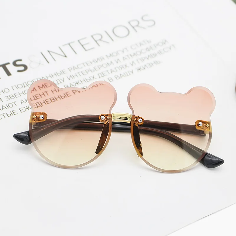

The New 2021 Cute Cartoon Bear Sunglasses Anti-glare Gradient Anti-radiation Fashion Baby Sunglasses Glasses Trendy Girls Boys