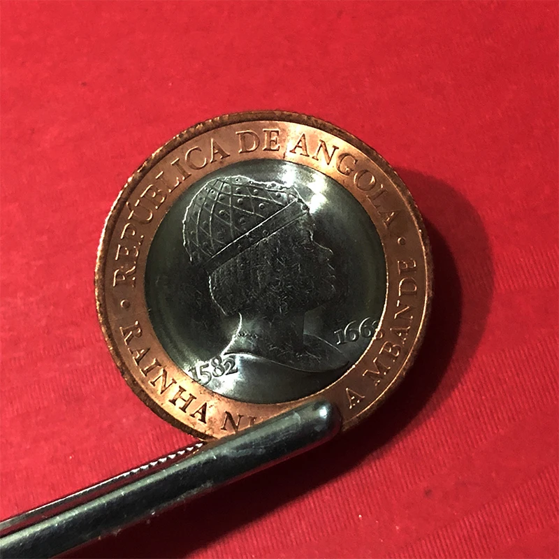 28 мм Ангола оригинальная монета настоящая Подлинная Comemorative монета|Безвалютные
