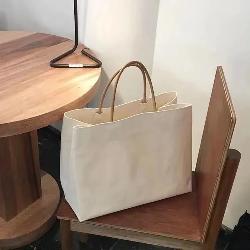 

2021 Leather new large capacity double side color matching shopping bag handbag women's big bag laohuatuote bag