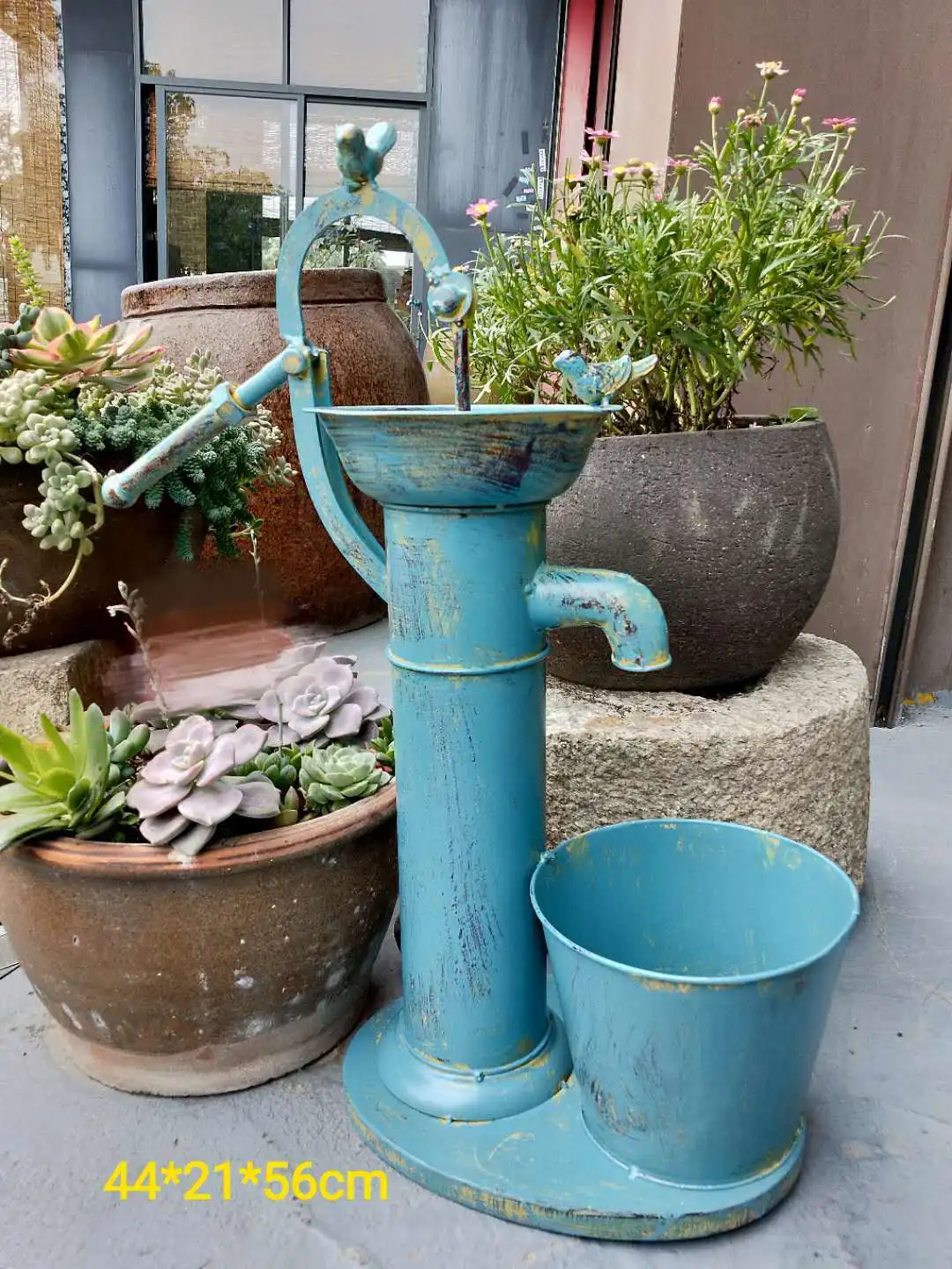 Antique Blue Water Hand Pump Flower Pot Metal Barrel Planter Bird Feeder Bath Faucet Roof Garden Balcony Courtyard Decoration