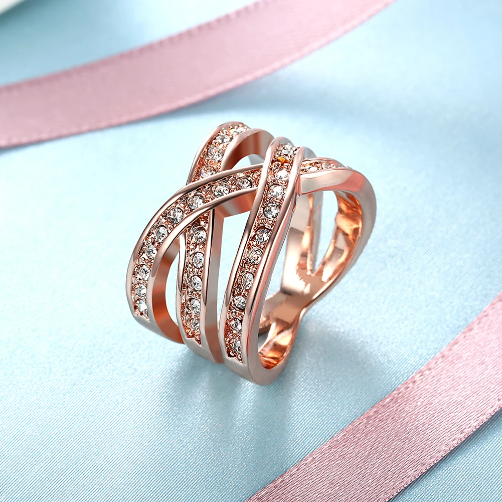 

Eco-friendly Rose Gold Setting Geometric Zircon Ring R001