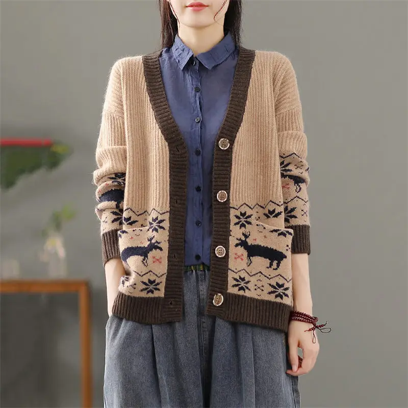 

21 Autumn Winter College Style Color Matching Long Sleeve Knitted Cardigan Women Loose Retro Jacquard V-Neck Sweater Coat zh1674